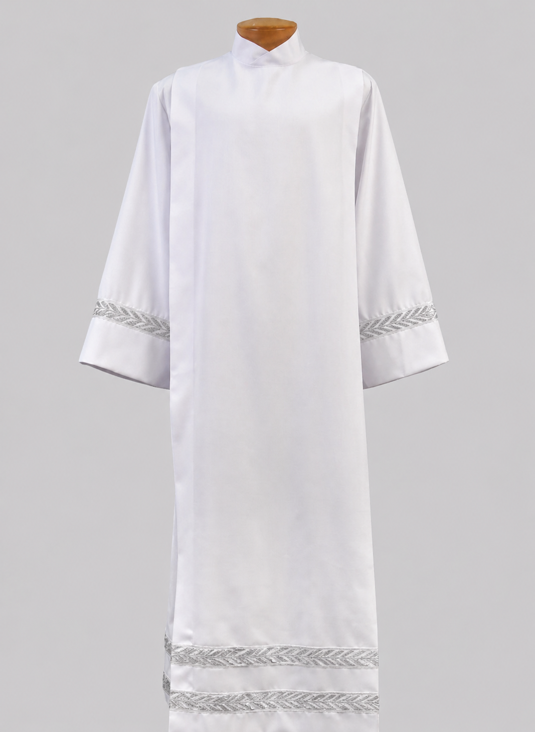 Tropical Weight Embroidered Poly Wool Blend Alb