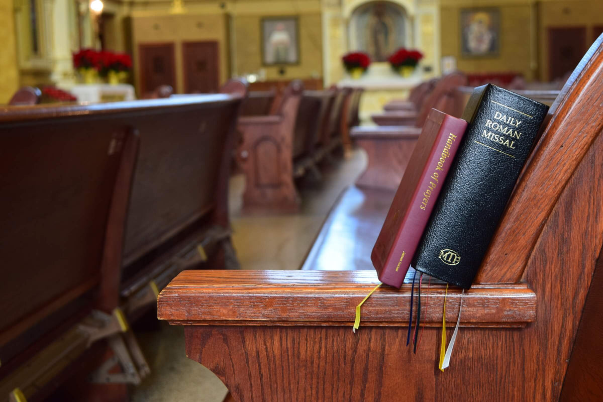 Daily Roman Missal, 7th Ed., Standard Print (Bonded Leather, Black)